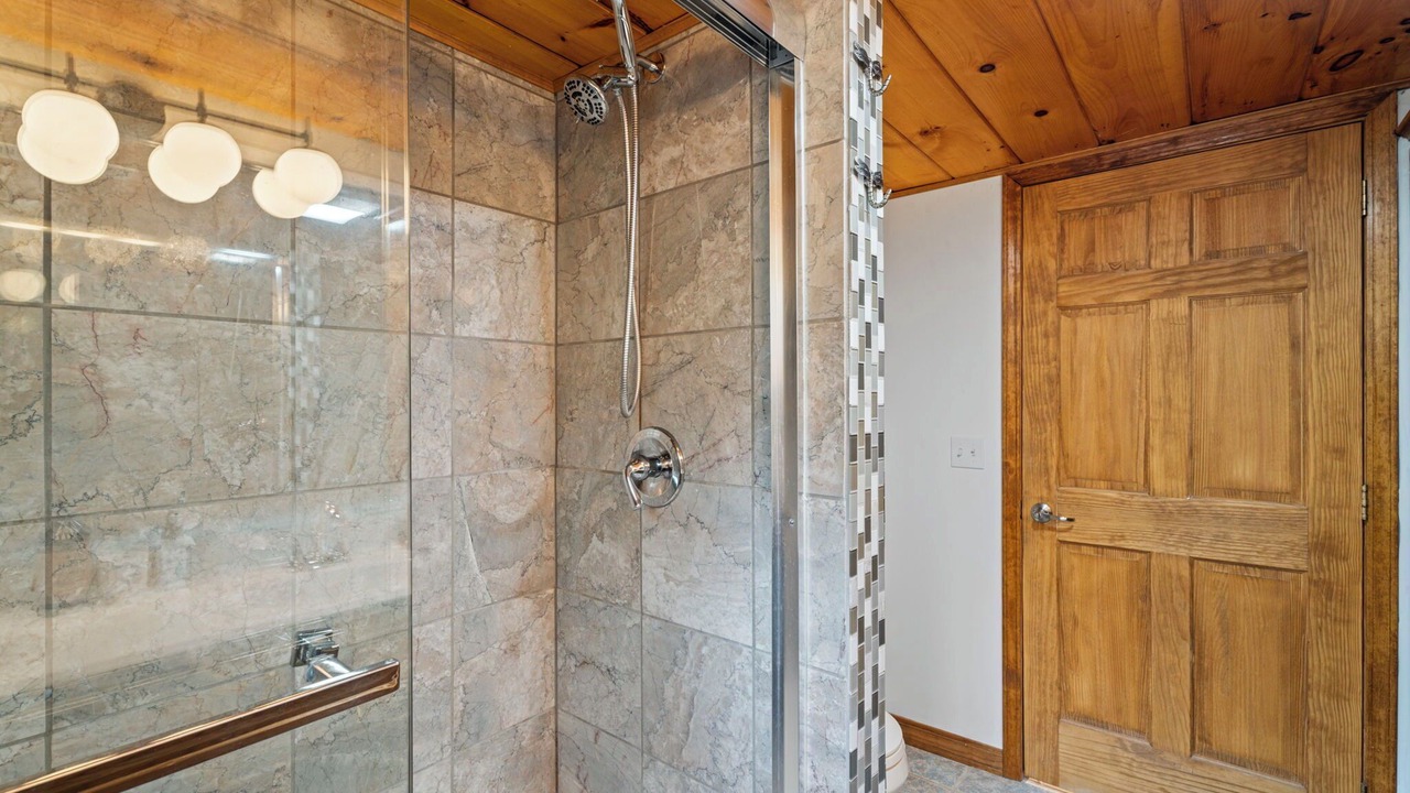Photo of Bathroom in Valois