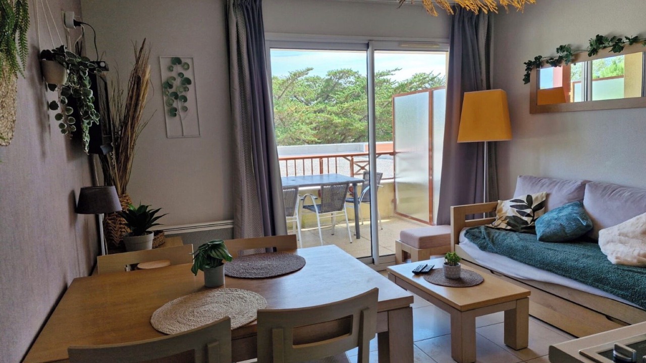 Photo of Livingroom in Sables-d'Or-les-Pins
