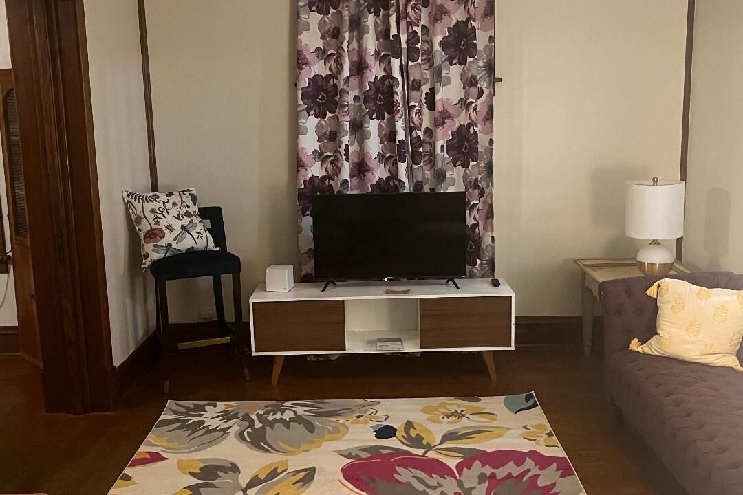 Photo of Livingroom in Whiting