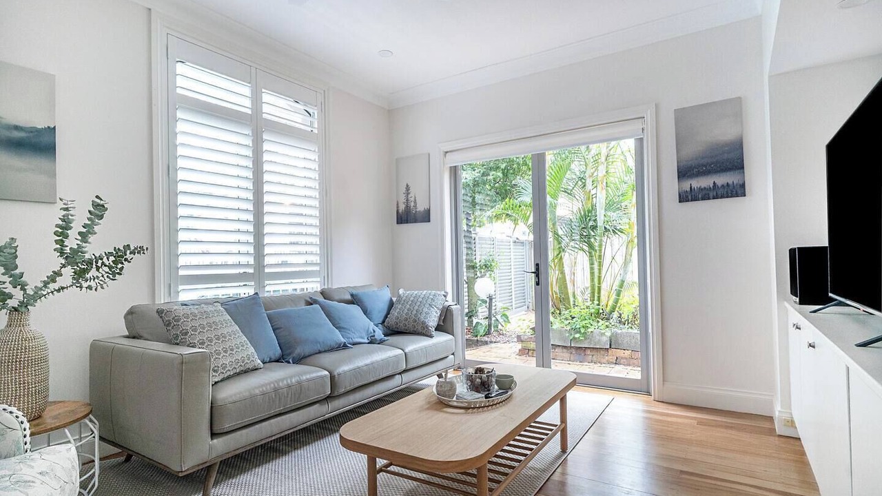 Photo of Livingroom in Newtown