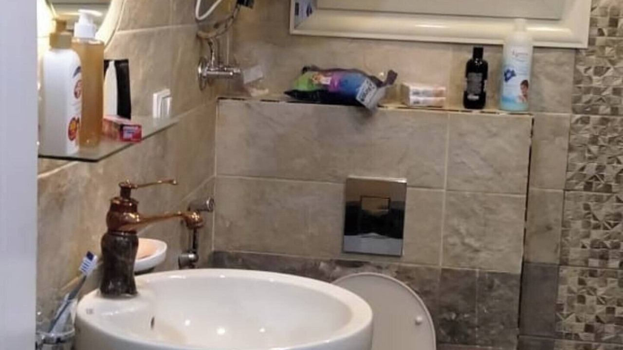 Photo of Bathroom in Pyramids Gardens