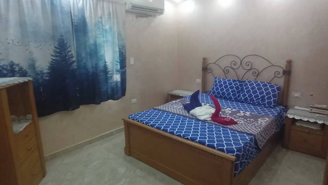 Photo of Bedroom in Pyramids Gardens