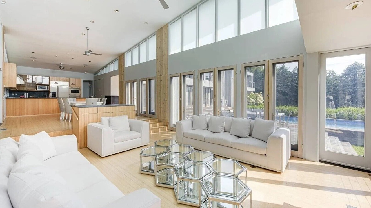 Photo of Livingroom in Water Mill