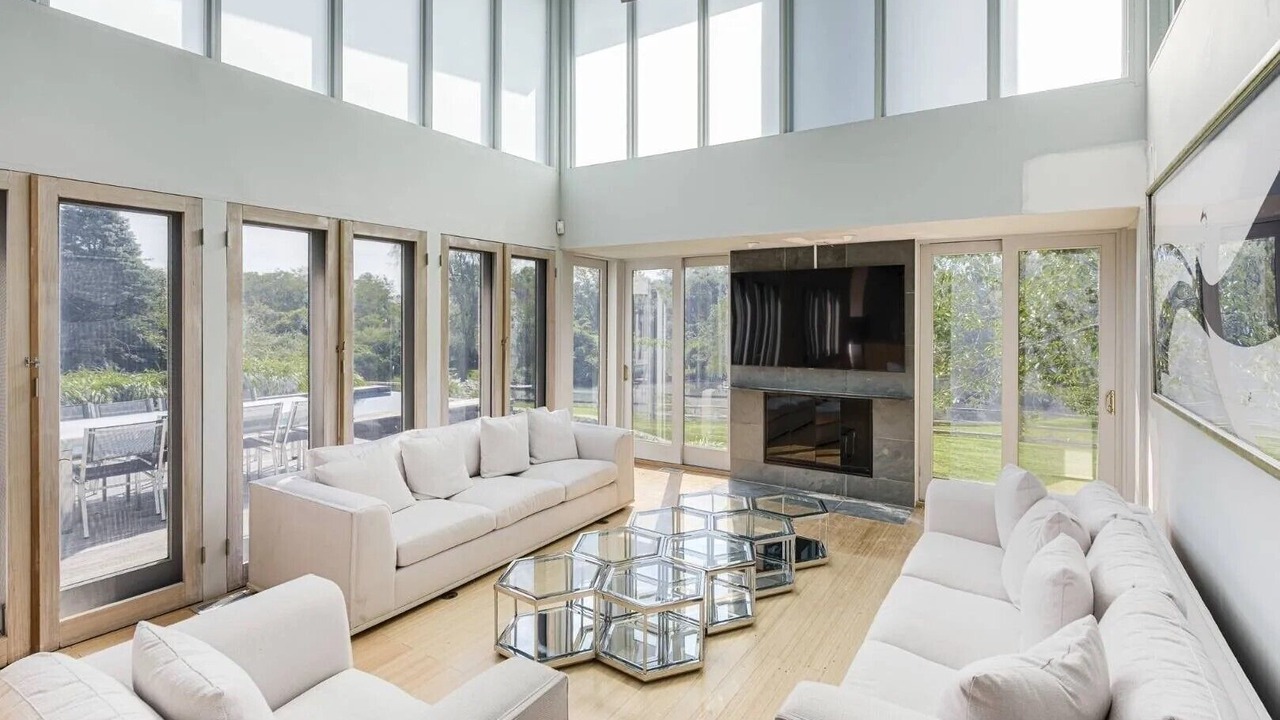 Photo of Livingroom in Water Mill