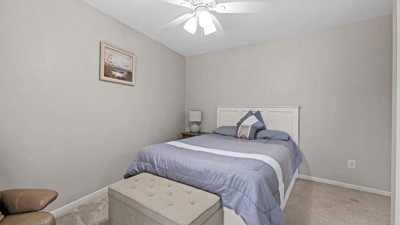 Photo of Bedroom in Chic's Beach