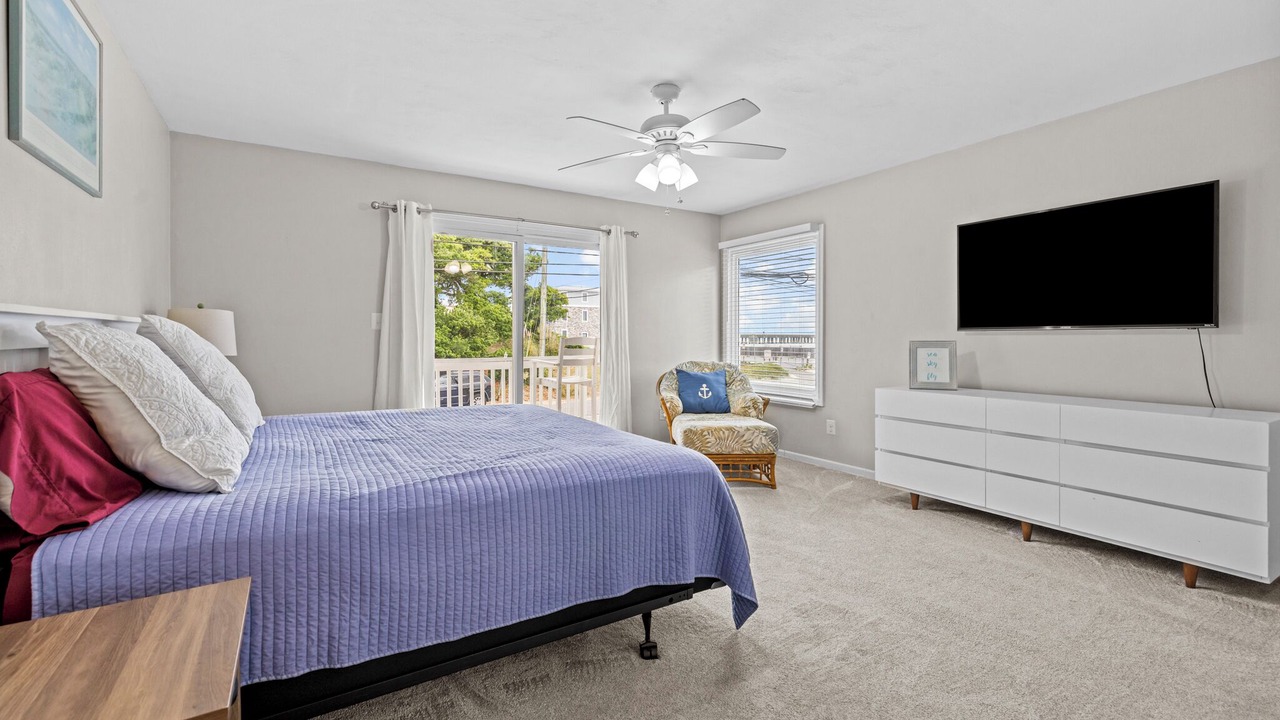 Photo of Bedroom in Chic's Beach