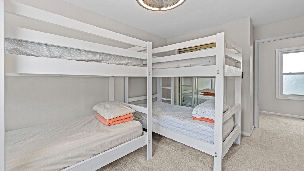 Photo of Bedroom in Chic's Beach