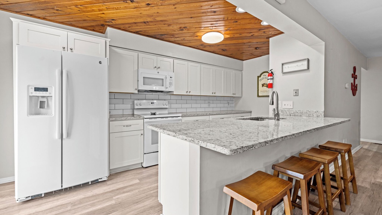 Photo of Kitchen in Chic's Beach