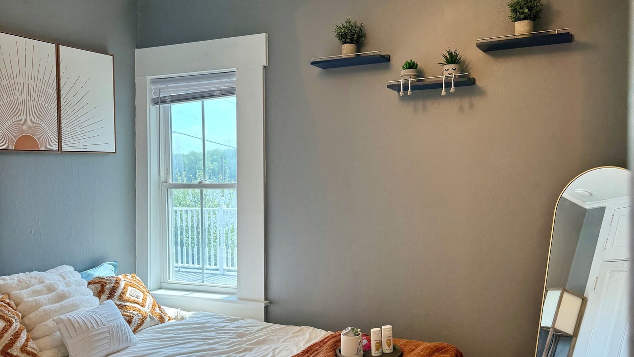 Photo of Bedroom in Aurora