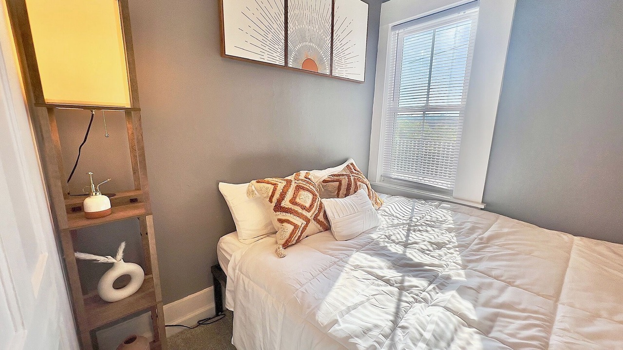 Photo of Bedroom in Aurora