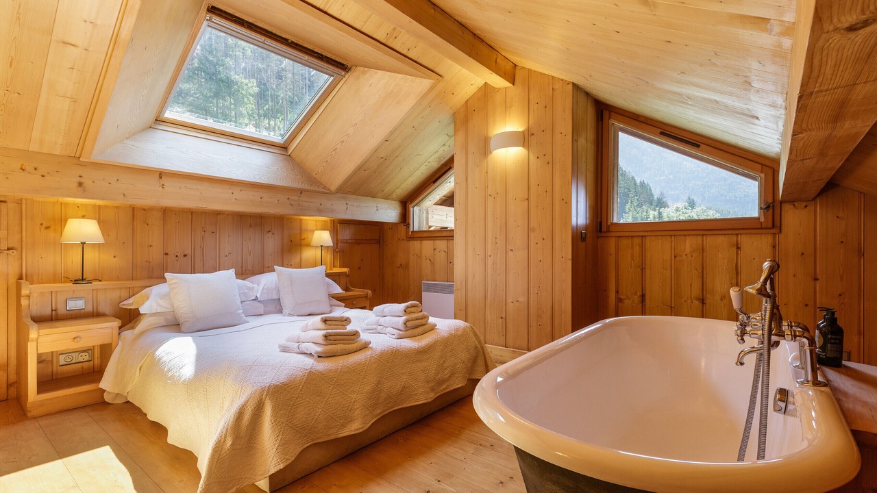 Photo of Bedroom in Les Tines