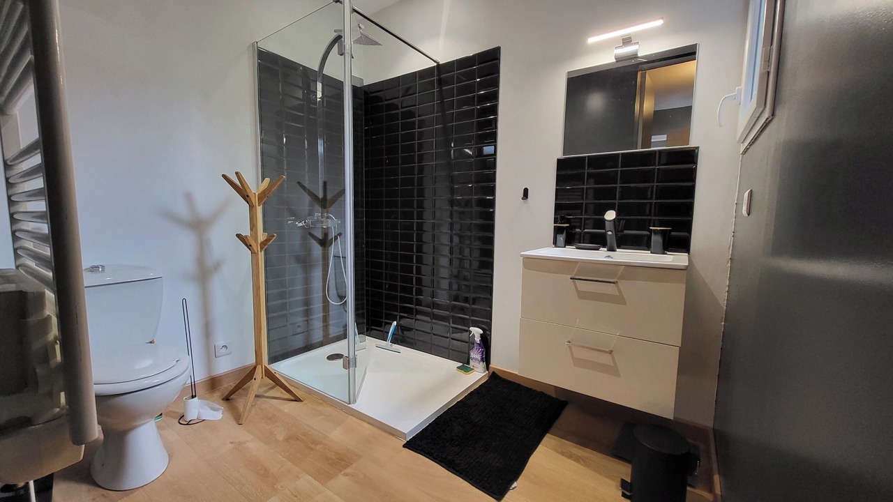 Photo of Bathroom in Matignon