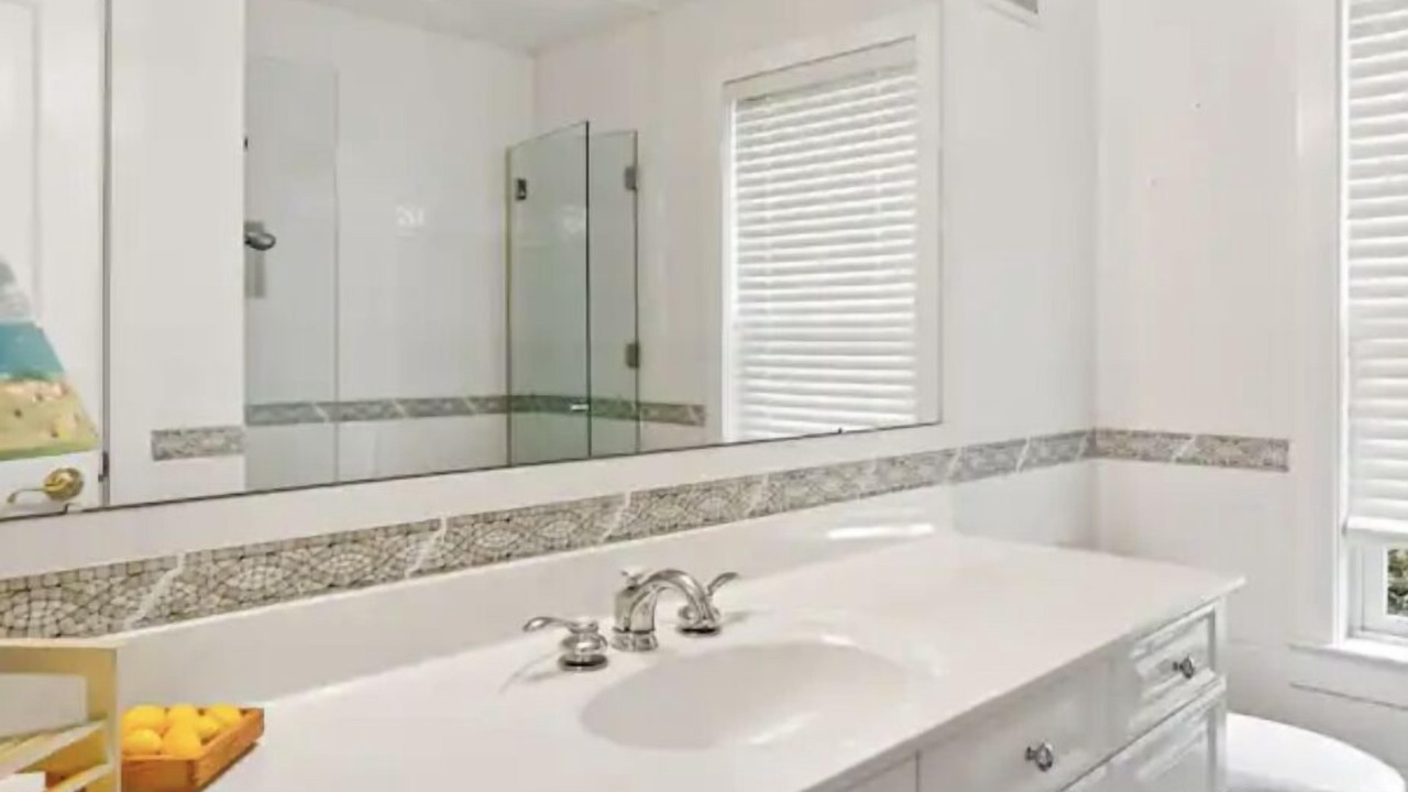 Photo of Bathroom in Shinnecock Hills
