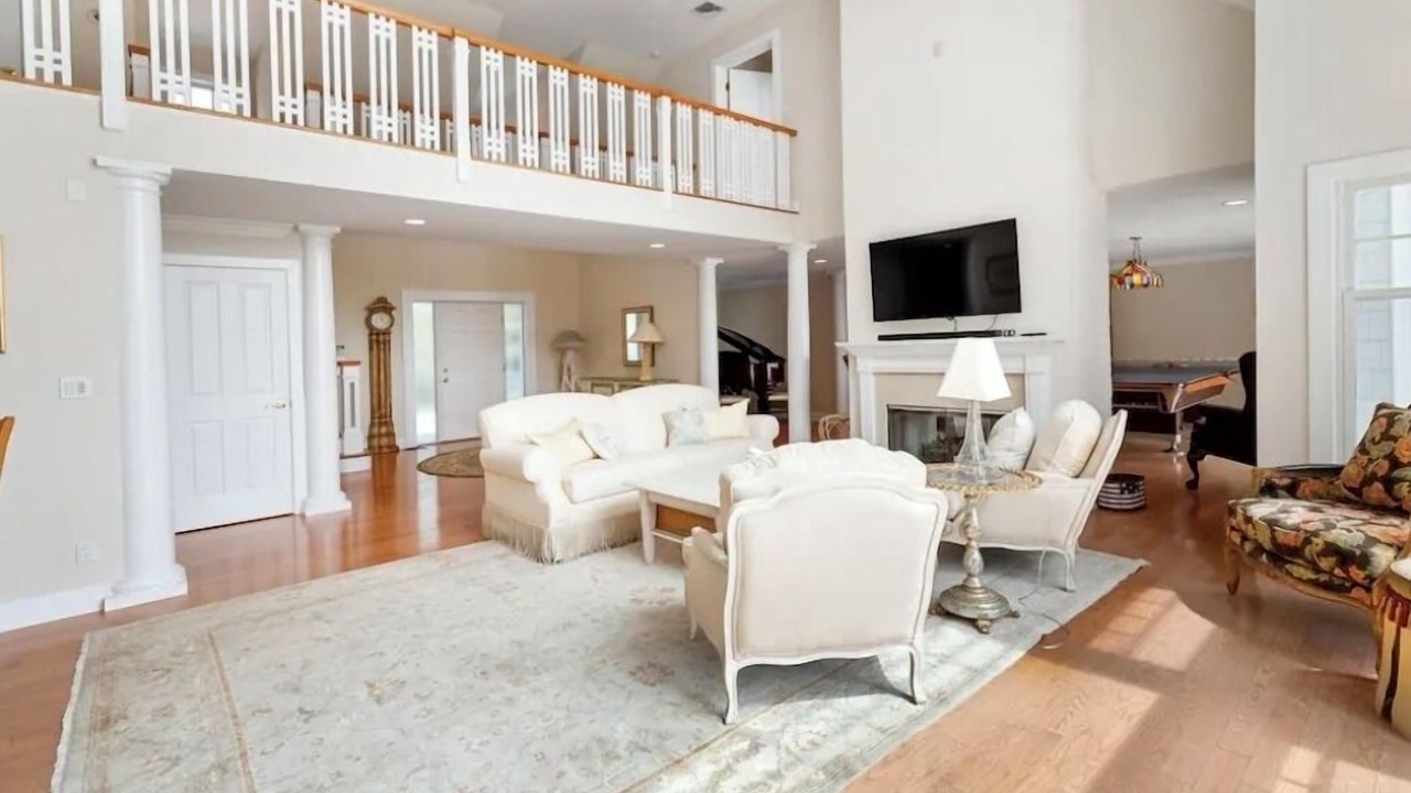 Photo of Livingroom in Shinnecock Hills