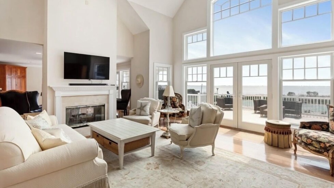 Photo of Livingroom in Shinnecock Hills