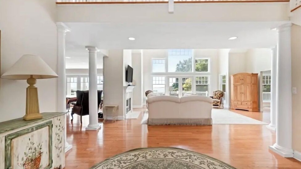 Photo of Livingroom in Shinnecock Hills