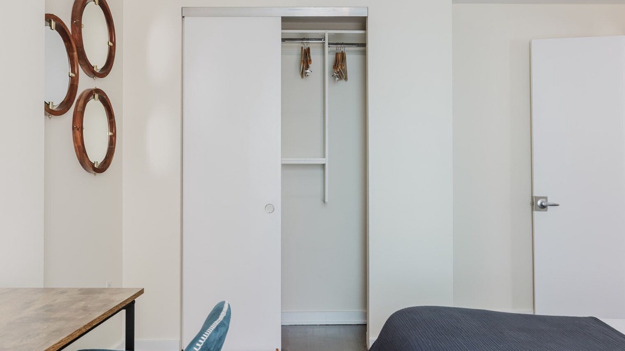 Photo of Bedroom in Theatre District
