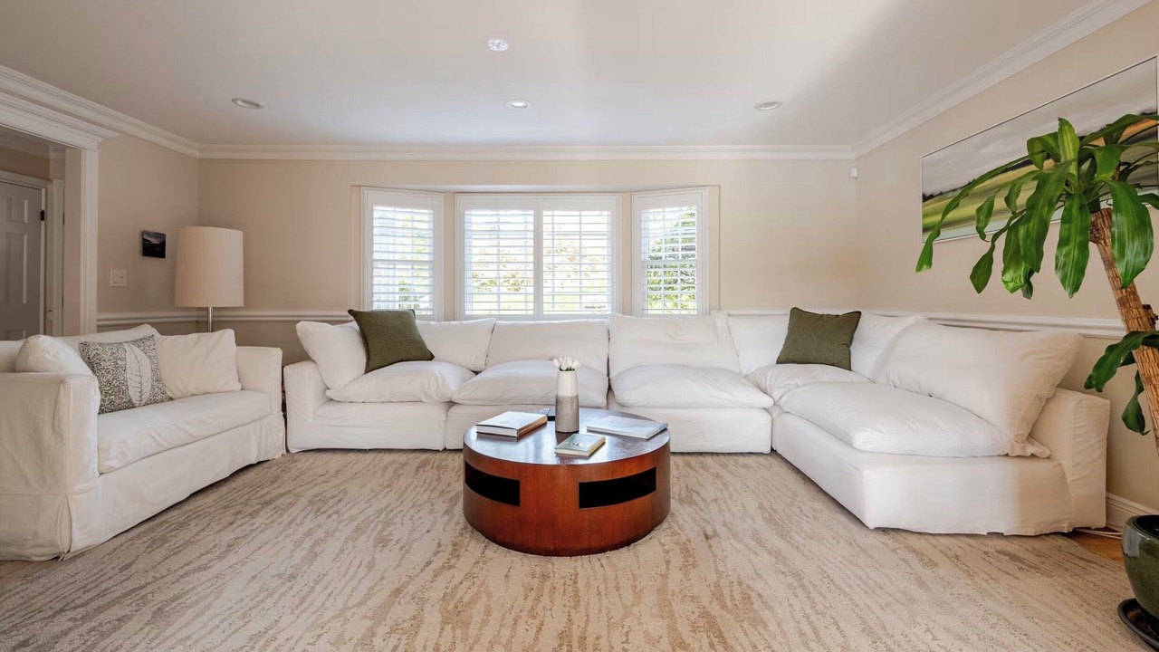 Photo of Bedroom in Centerport