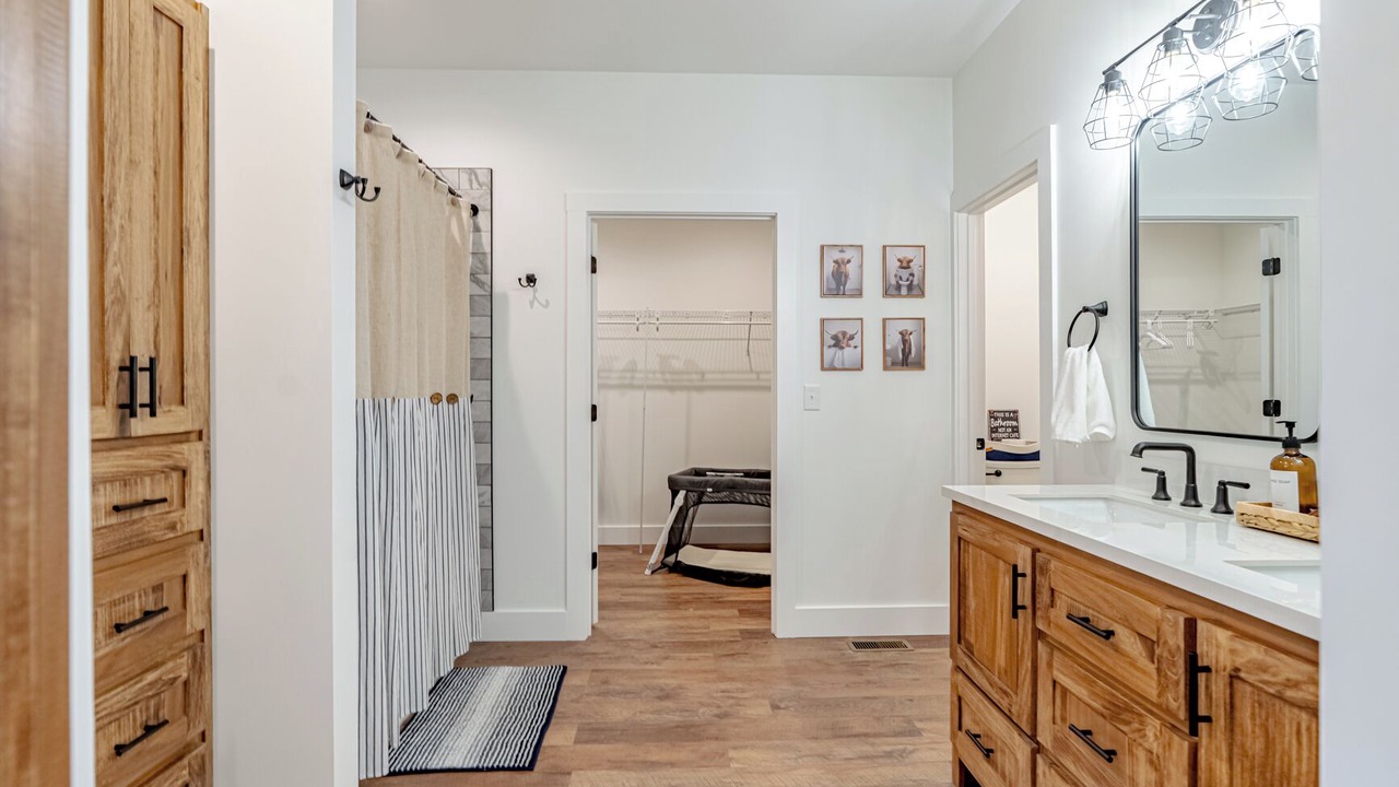 Photo of Bathroom in Falls of Rough