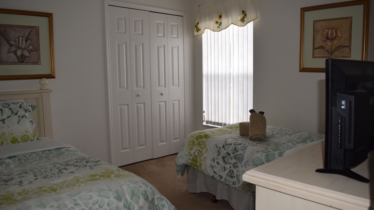 Photo of Bedroom in Orange Tree