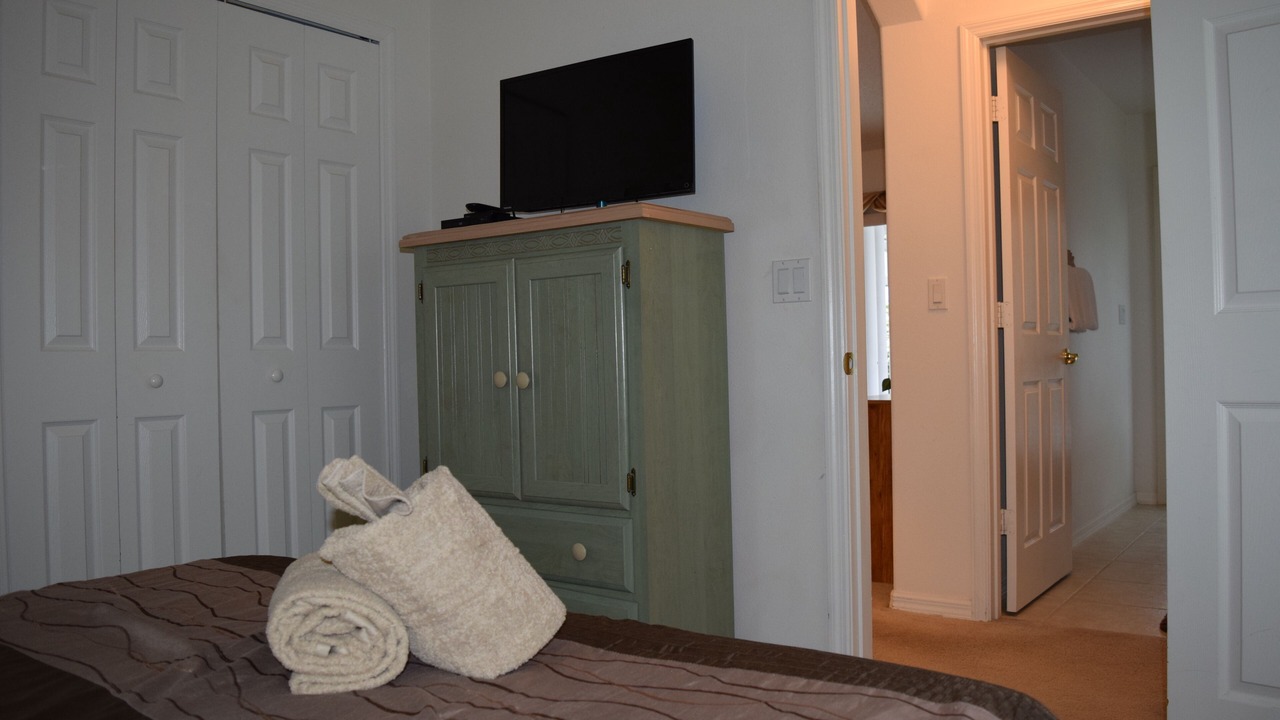 Photo of Bedroom in Orange Tree