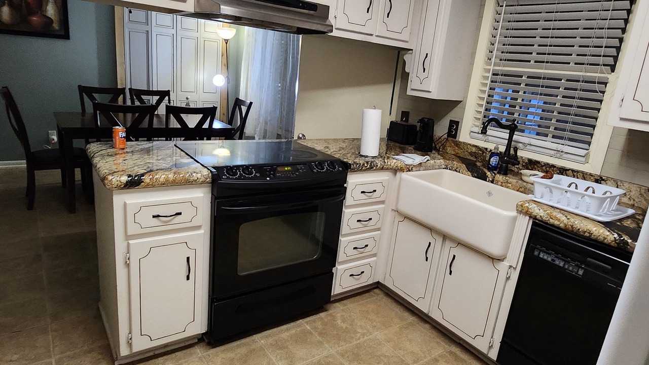 Photo of Kitchen in Valdosta