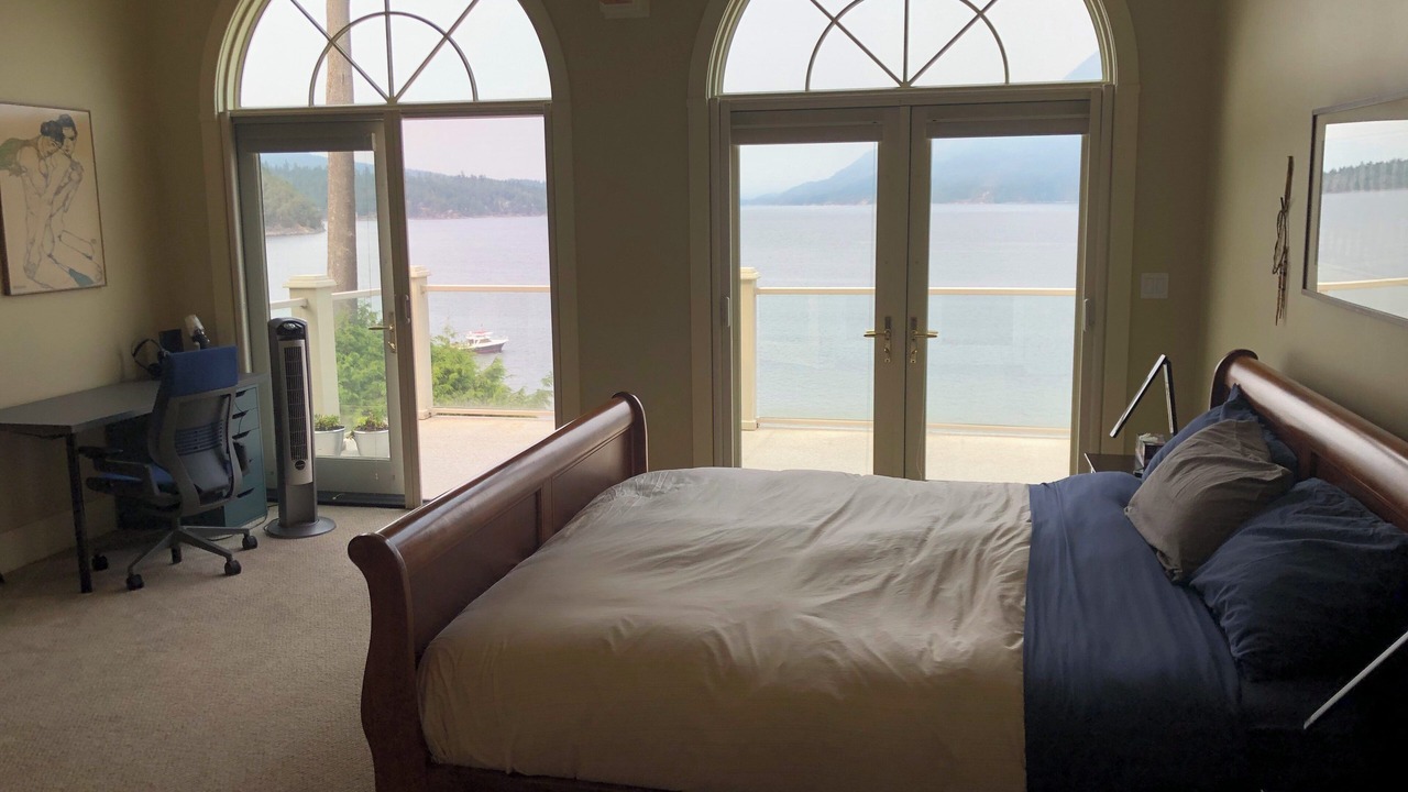 Photo of Bedroom in West Porpoise Bay
