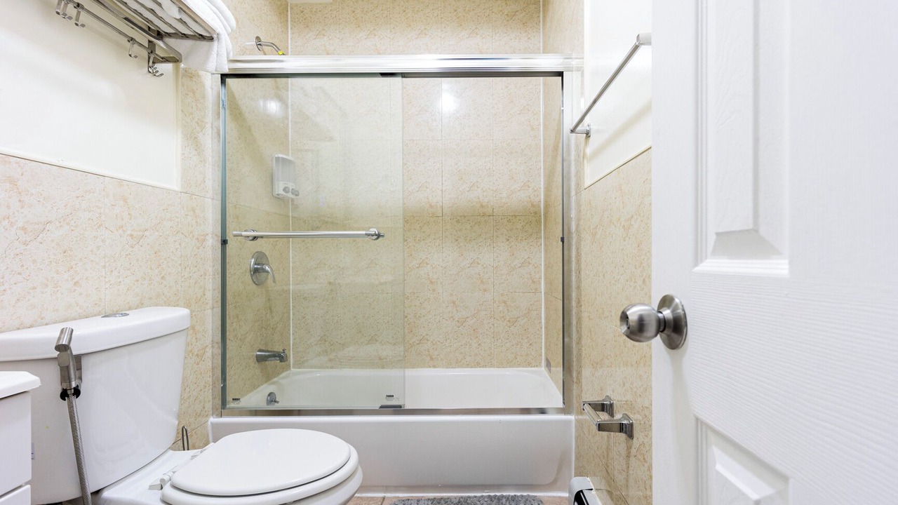 Photo of Bathroom in Jamaica Hills