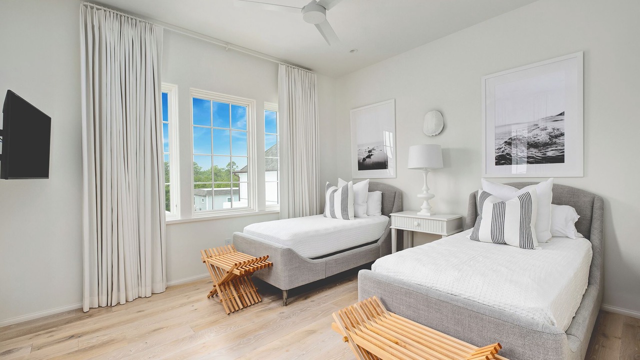 Photo of Bedroom in Seacrest