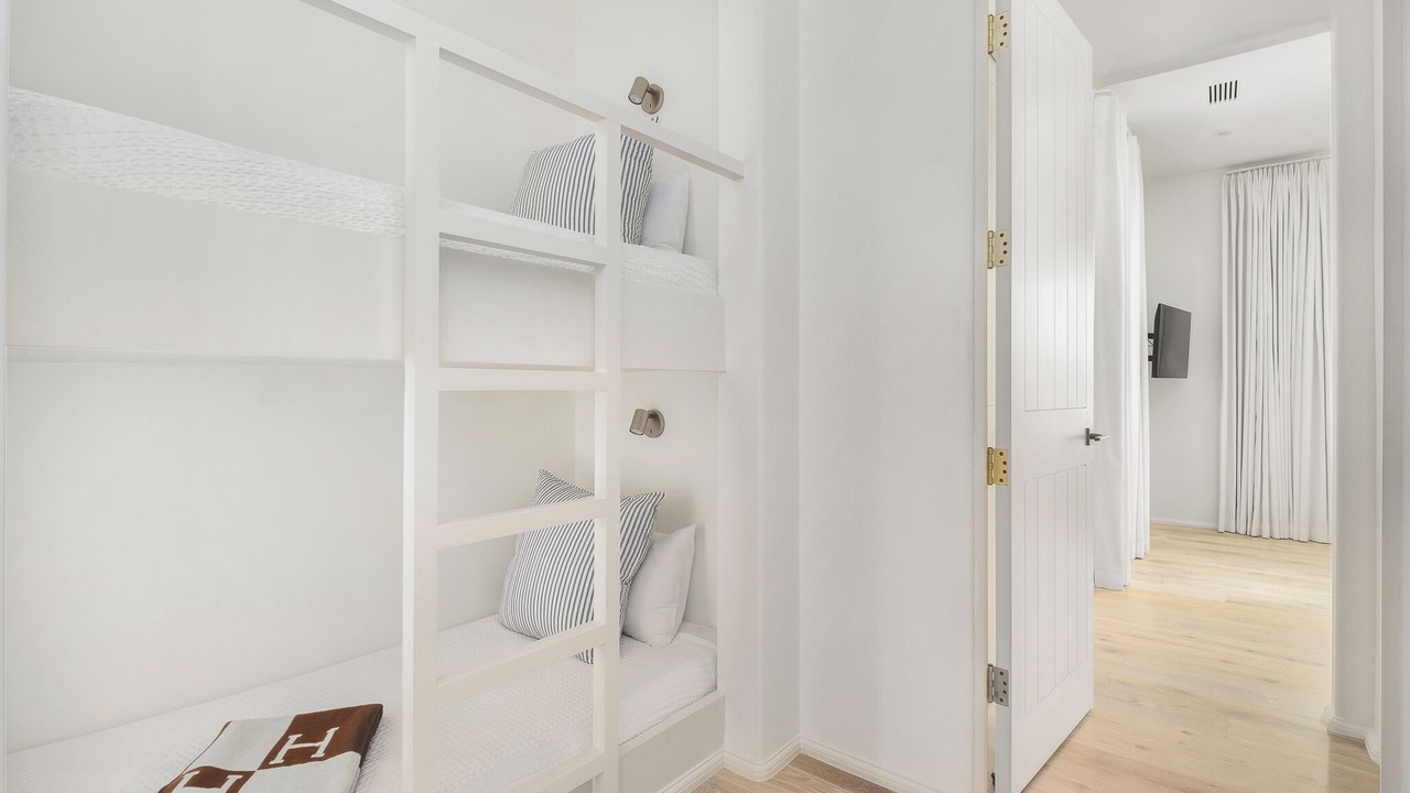 Photo of Bedroom in Seacrest