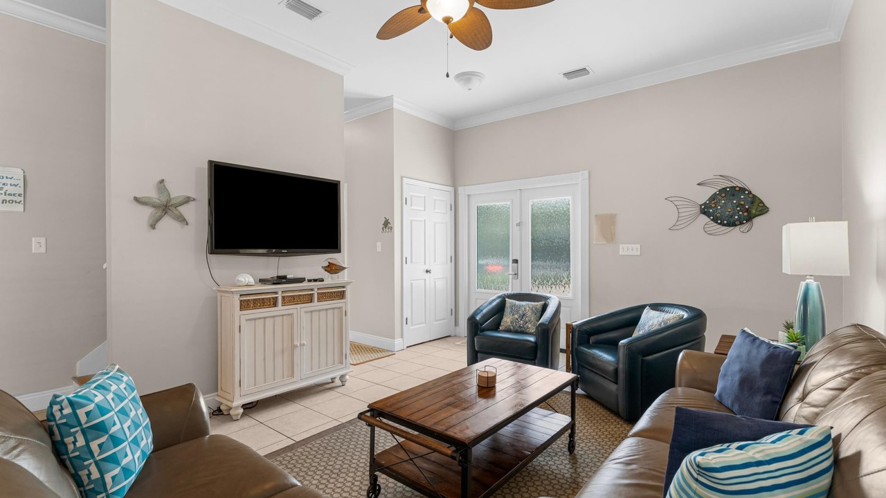 Photo of Livingroom in Village of Sugar Beach