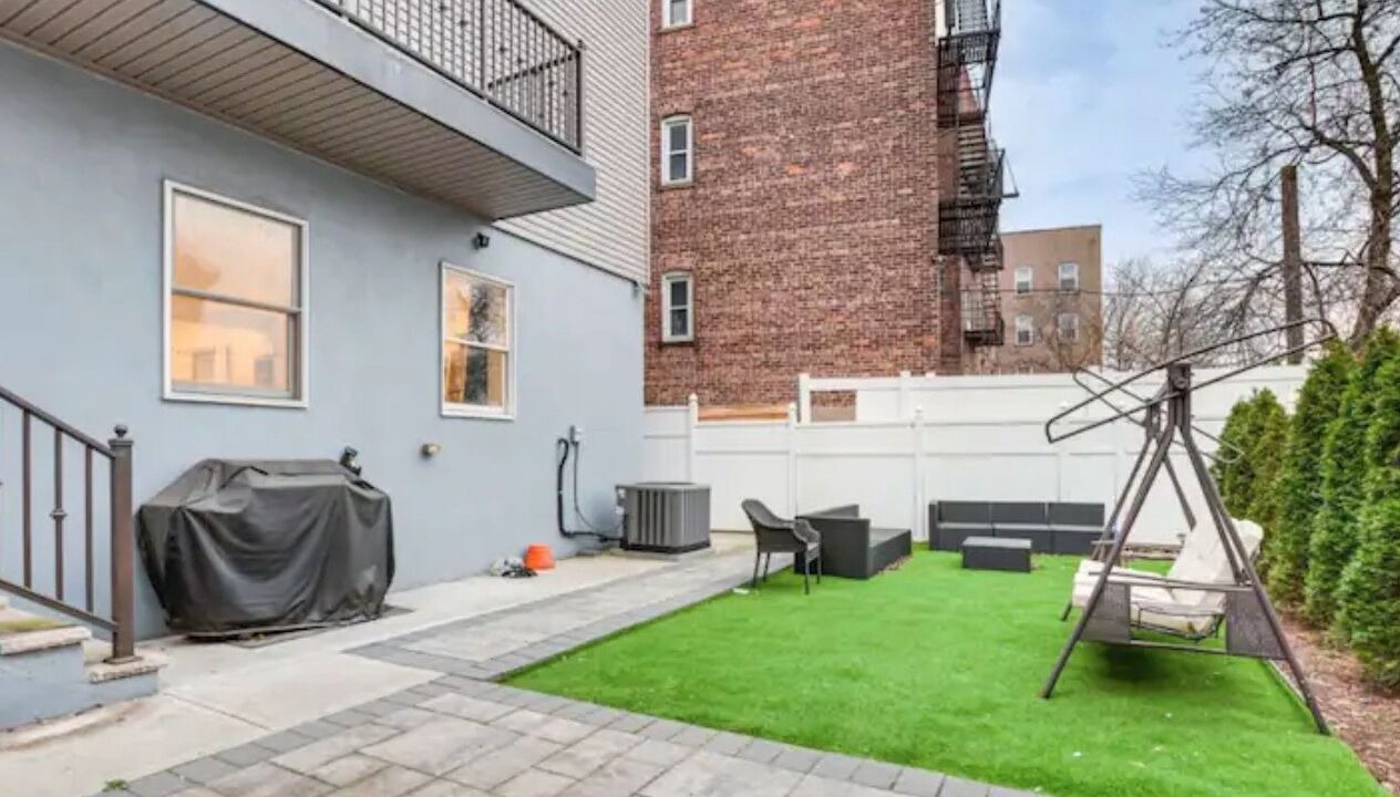 Photo of Patio Balcony in West Side