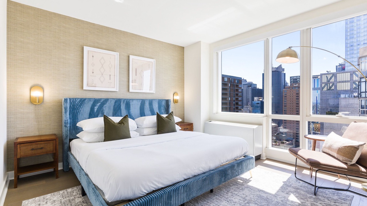 Photo of Bedroom in Midtown South