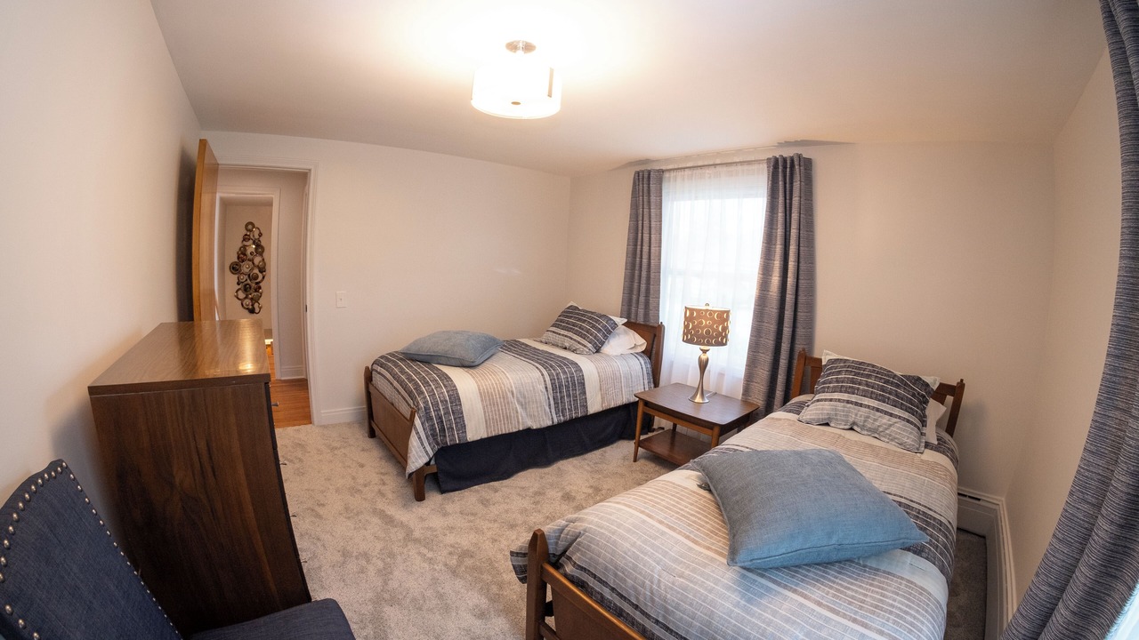 Photo of Bedroom in Akron