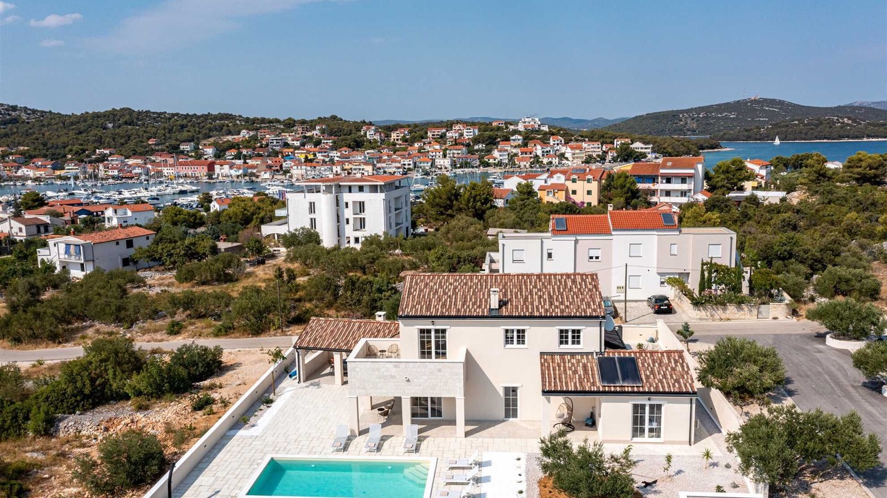Photo of Outdoor in Jezera