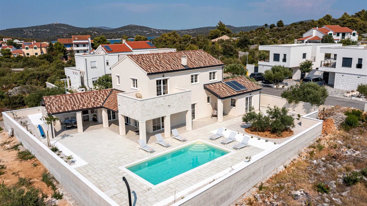 Photo of Outdoor in Jezera