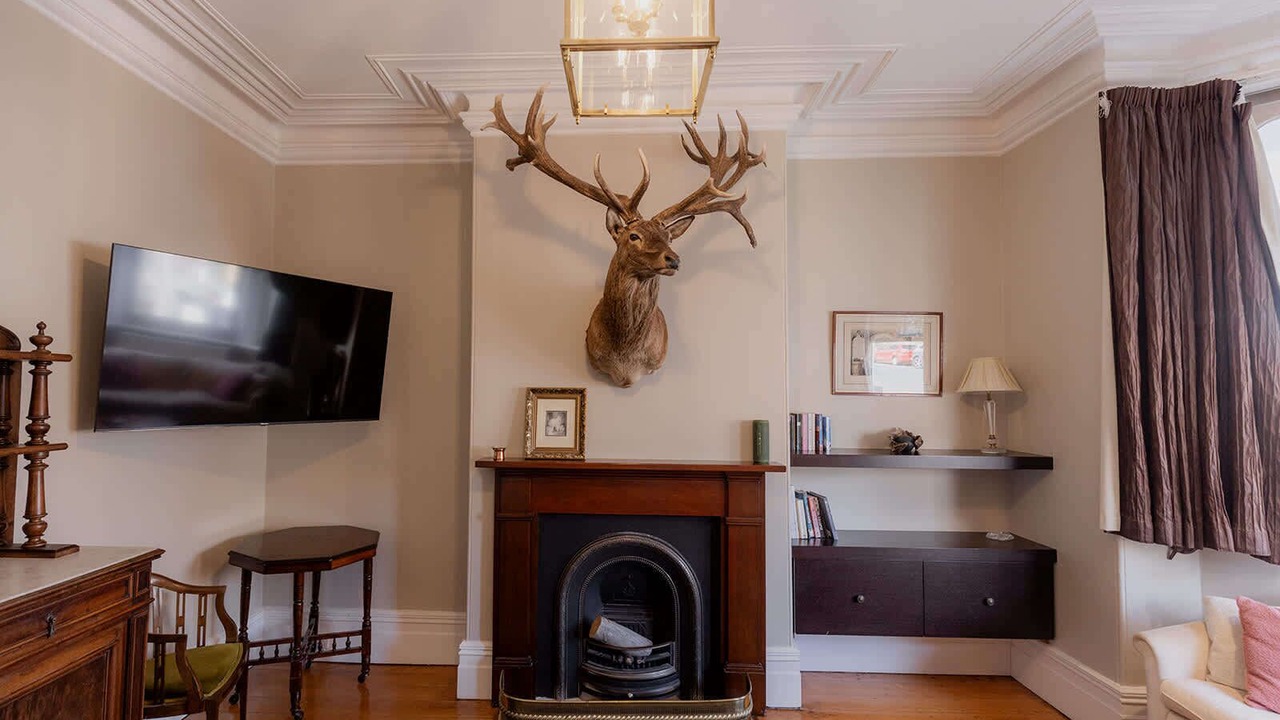 Photo of Livingroom in Battery Point