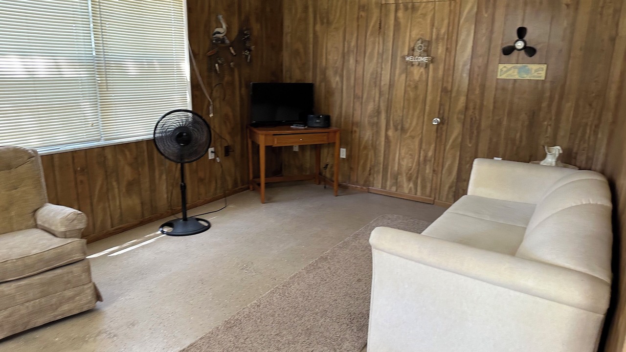 Photo of Bedroom in Chassahowitzka