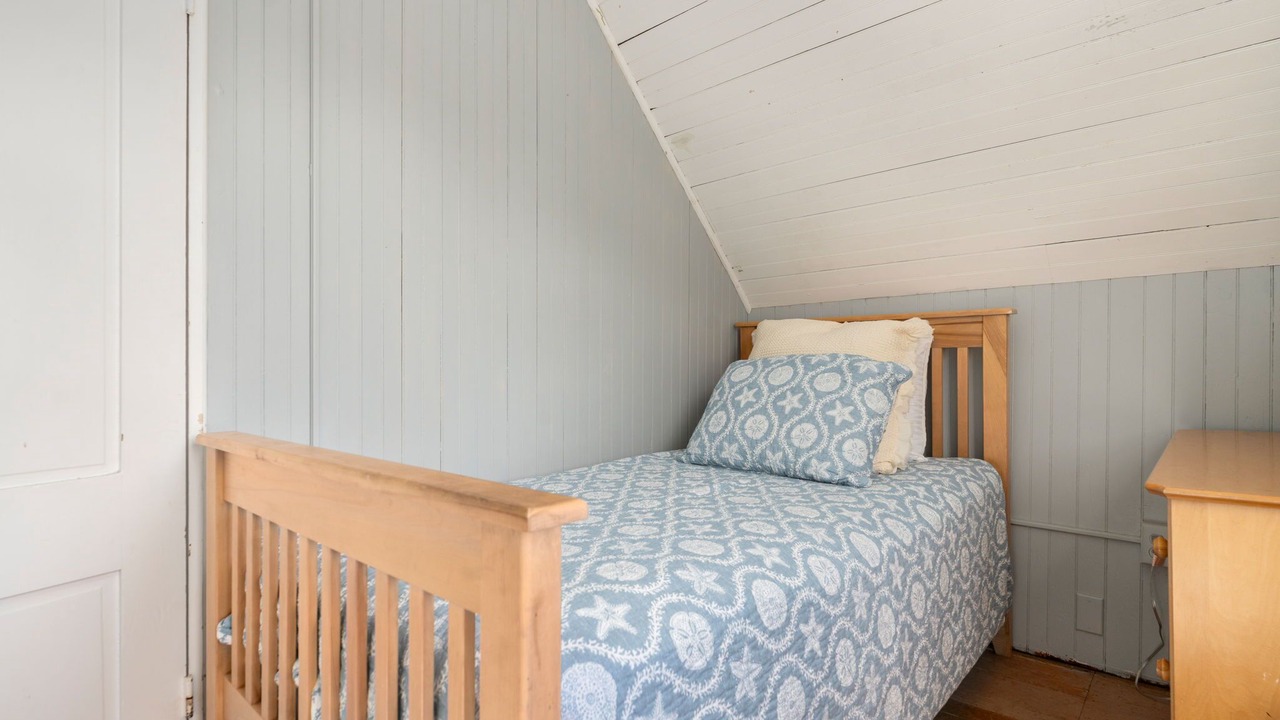 Photo of Bedroom in Onset