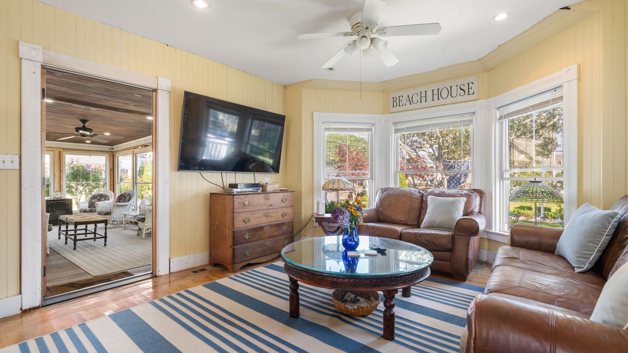Photo of Livingroom in Onset