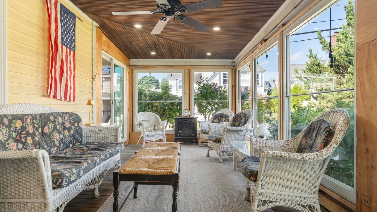 Photo of Livingroom in Onset