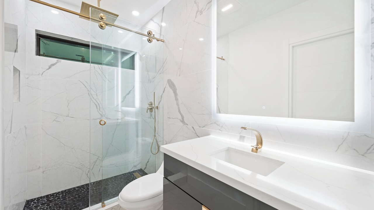 Photo of Bathroom in Hallandale Beach