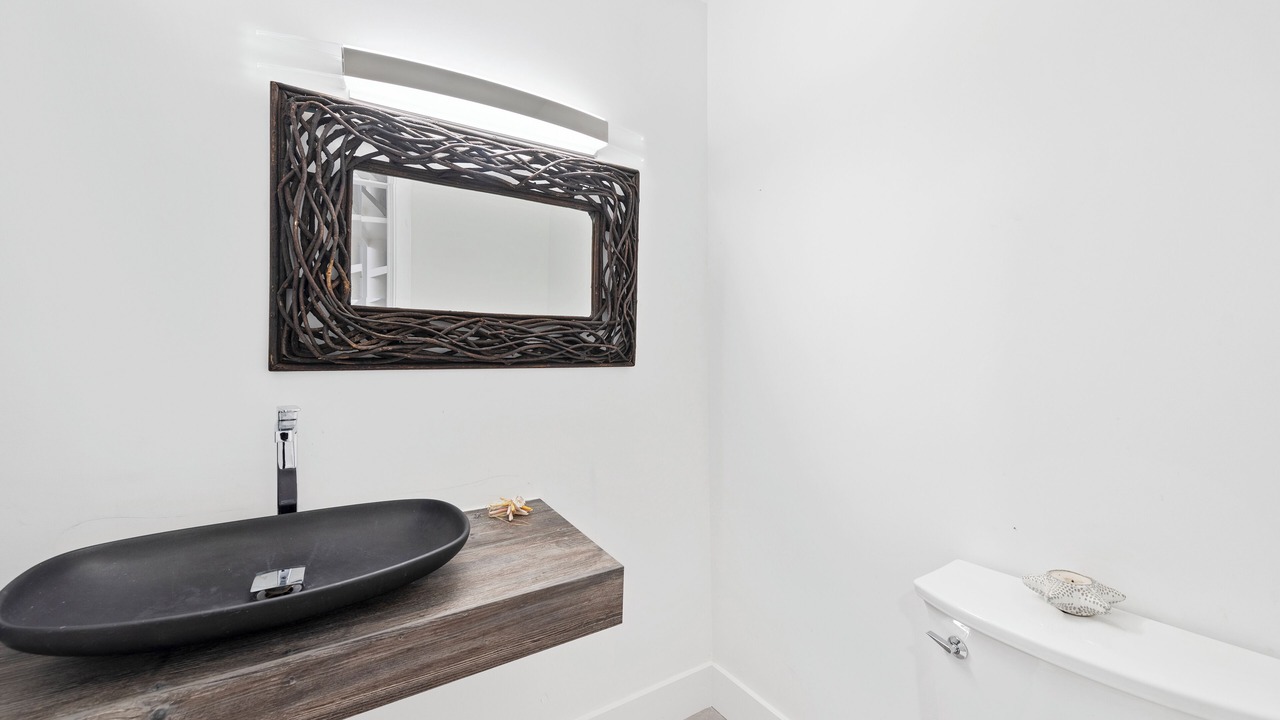 Photo of Bathroom in Hallandale Beach