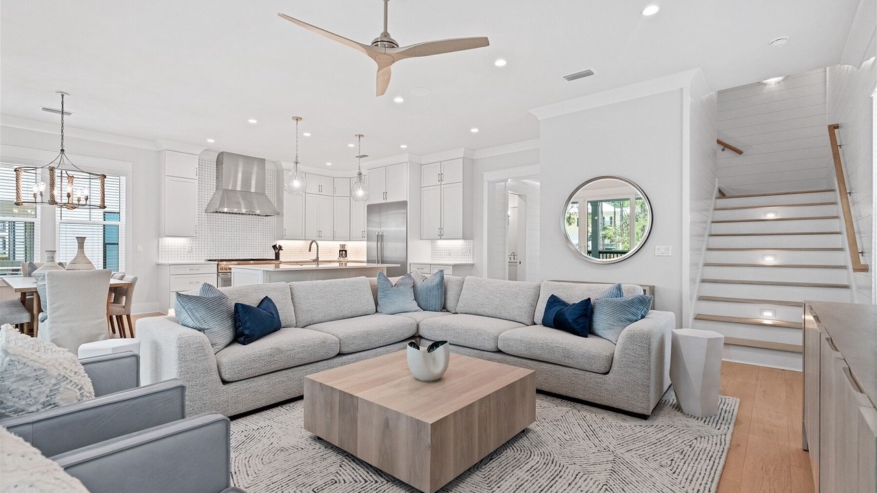 Photo of Livingroom in Village of Sugar Beach