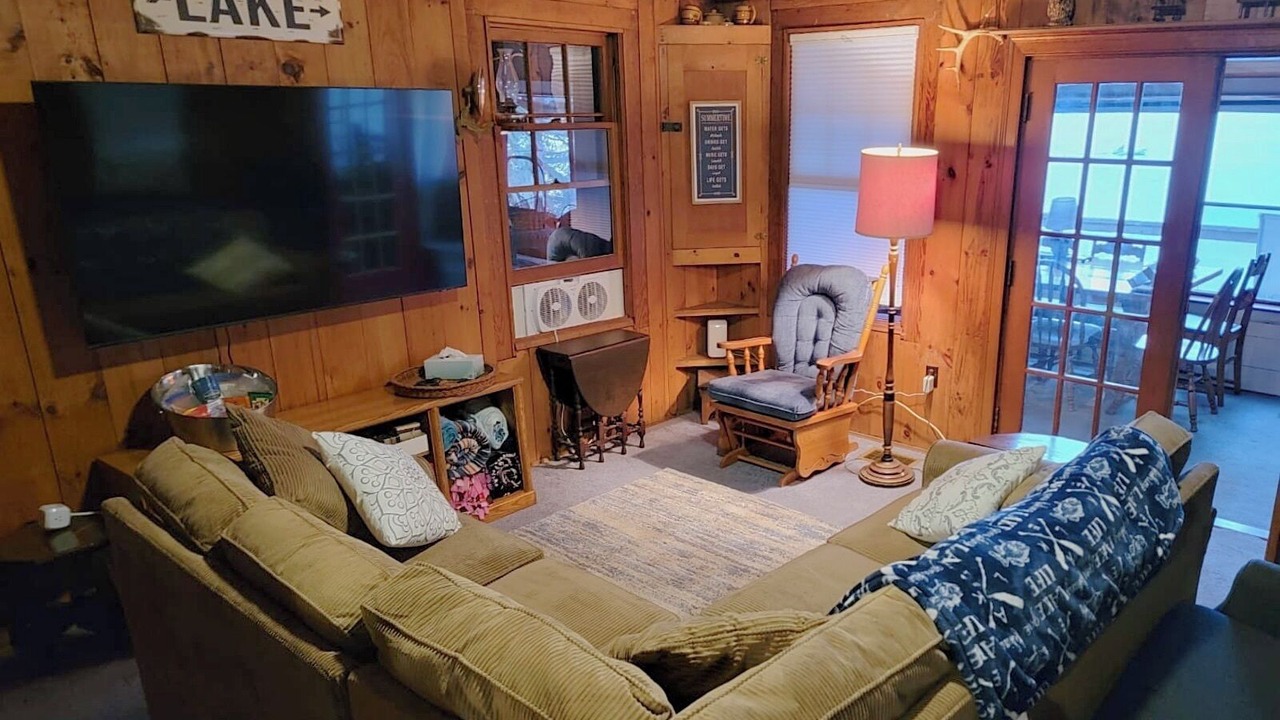 Photo of Livingroom in Ashburnham