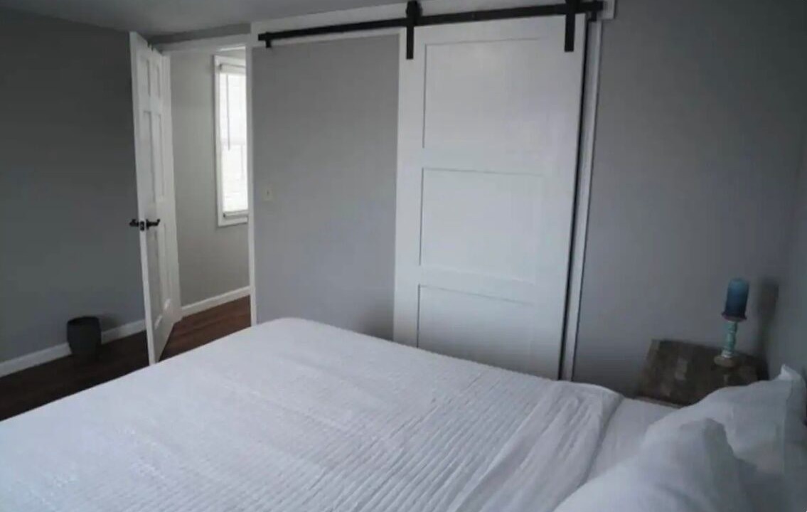 Photo of Bedroom in Laketon