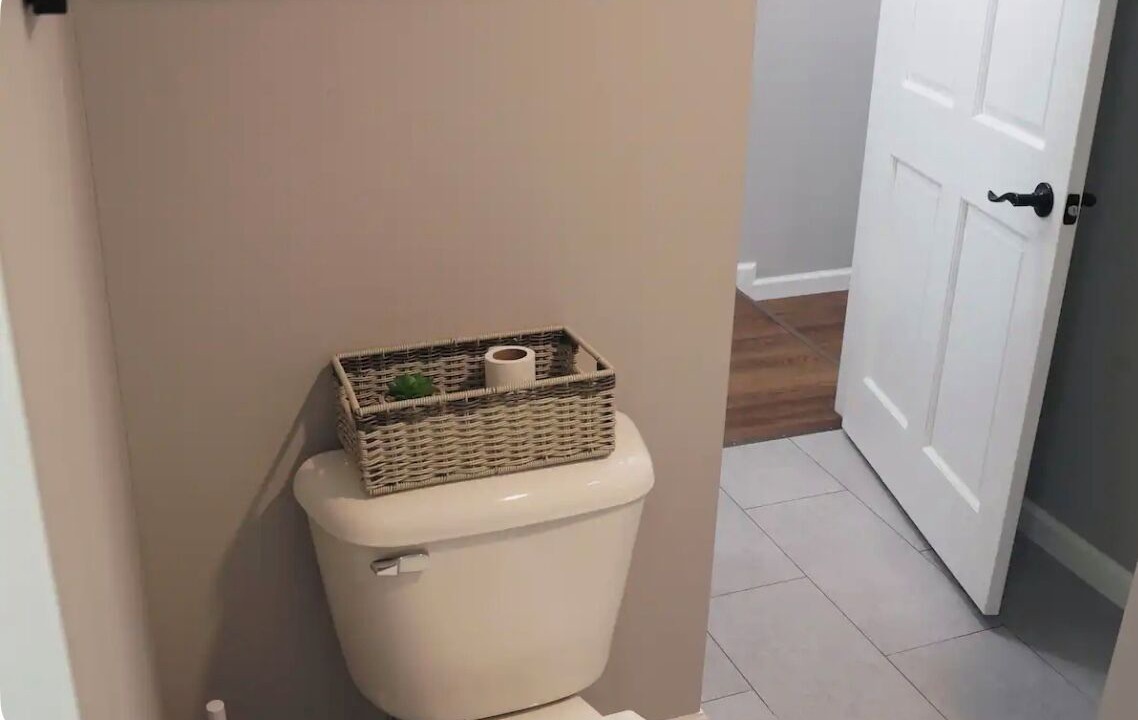 Photo of Bathroom in Laketon