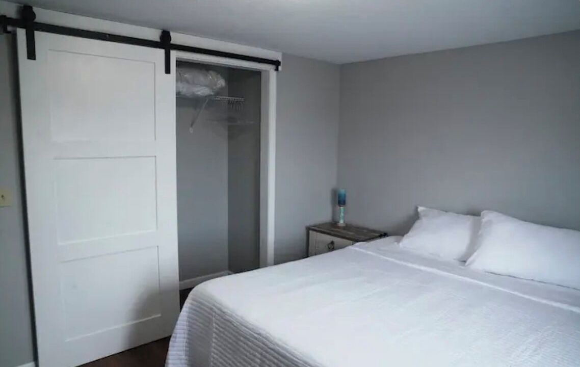Photo of Bedroom in Laketon
