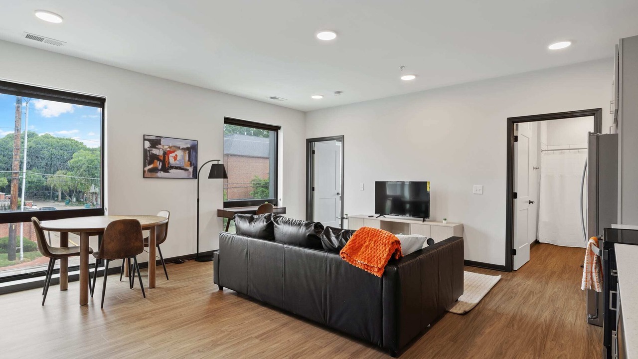 Photo of Bedroom in Lockerbie Square