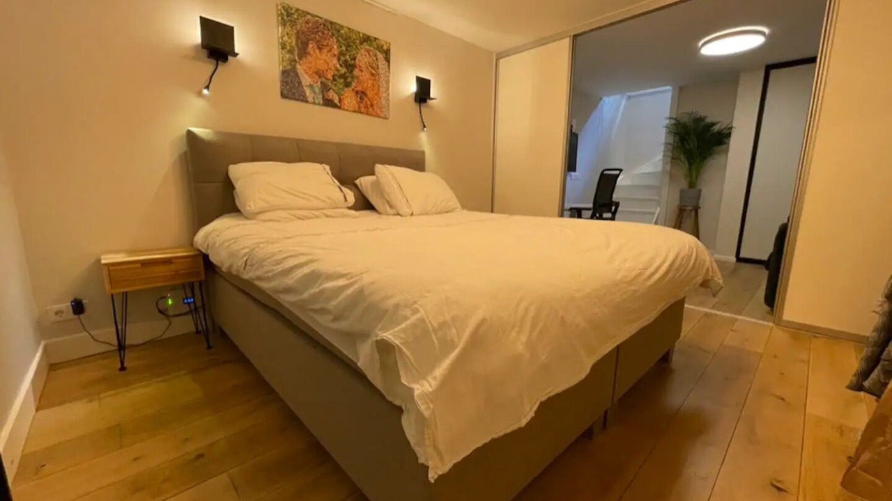Photo of Bedroom in Helmersbuurt